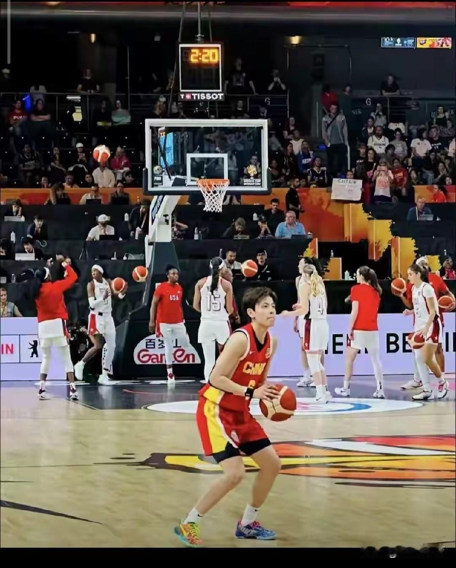 20分大胜！女篮完成自我纠错，71‑51击溃意大利锁定小组第二北京时间