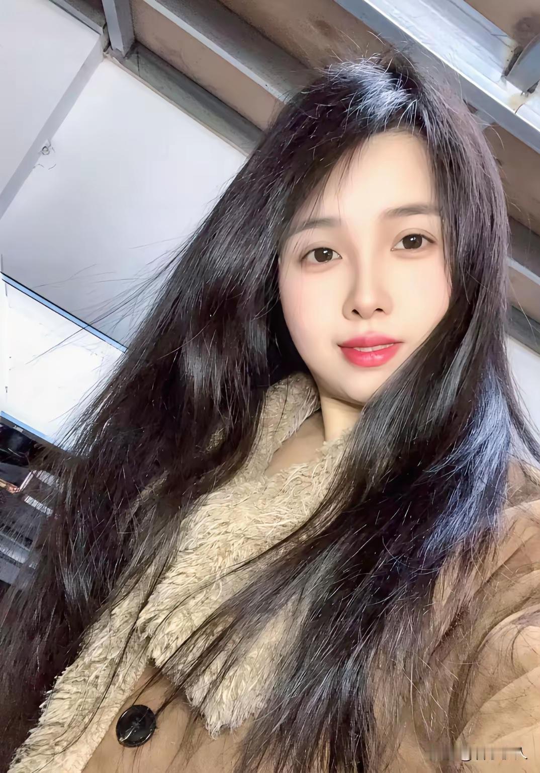 对于女人来说，漂亮就是最大的资本。就单说走在大街上，这回头率超高了。一不