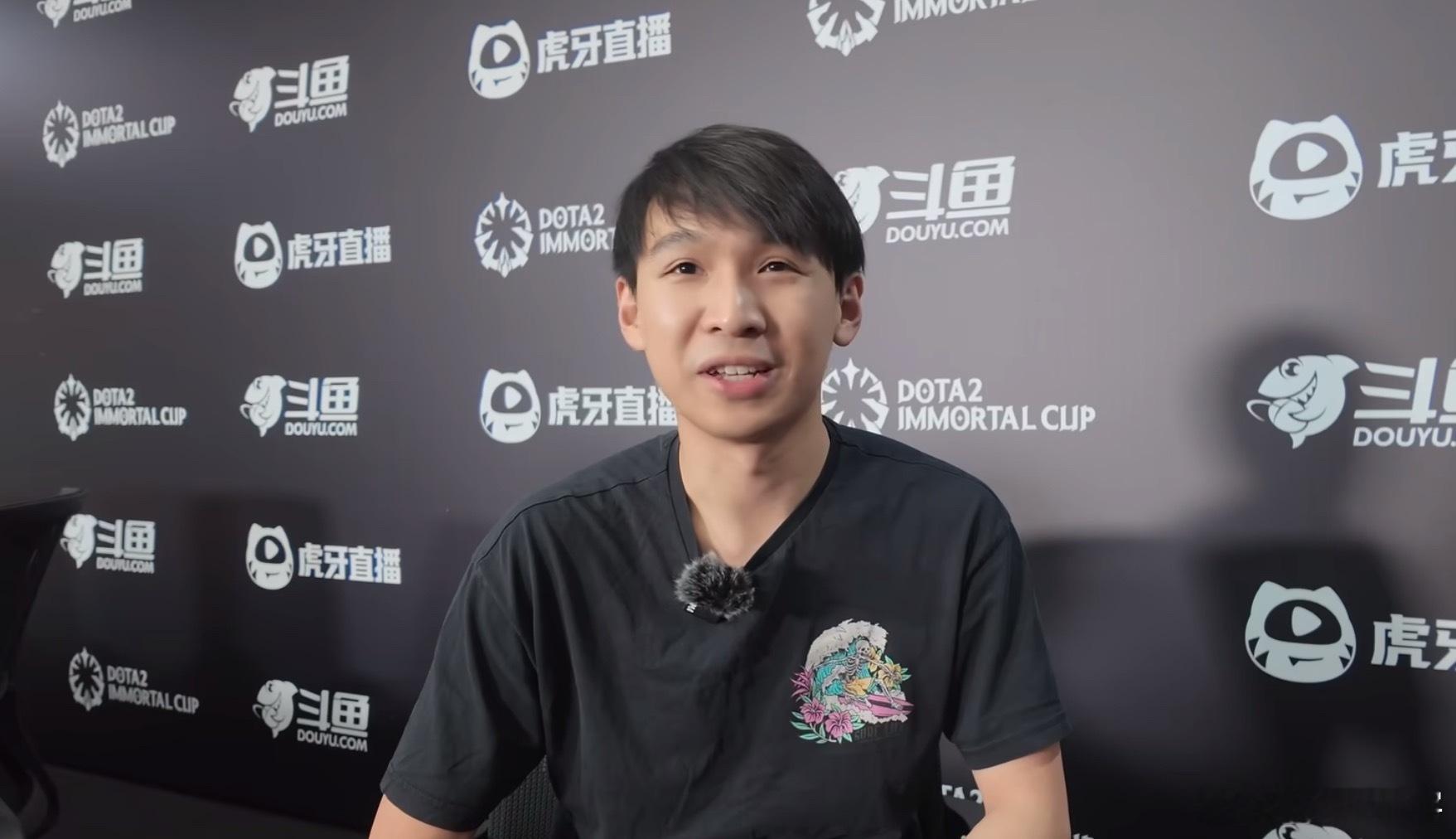 Xnova：确实很怀念18年LGD那个队伍啊，那几年应该是我们比较辉煌的时候了。