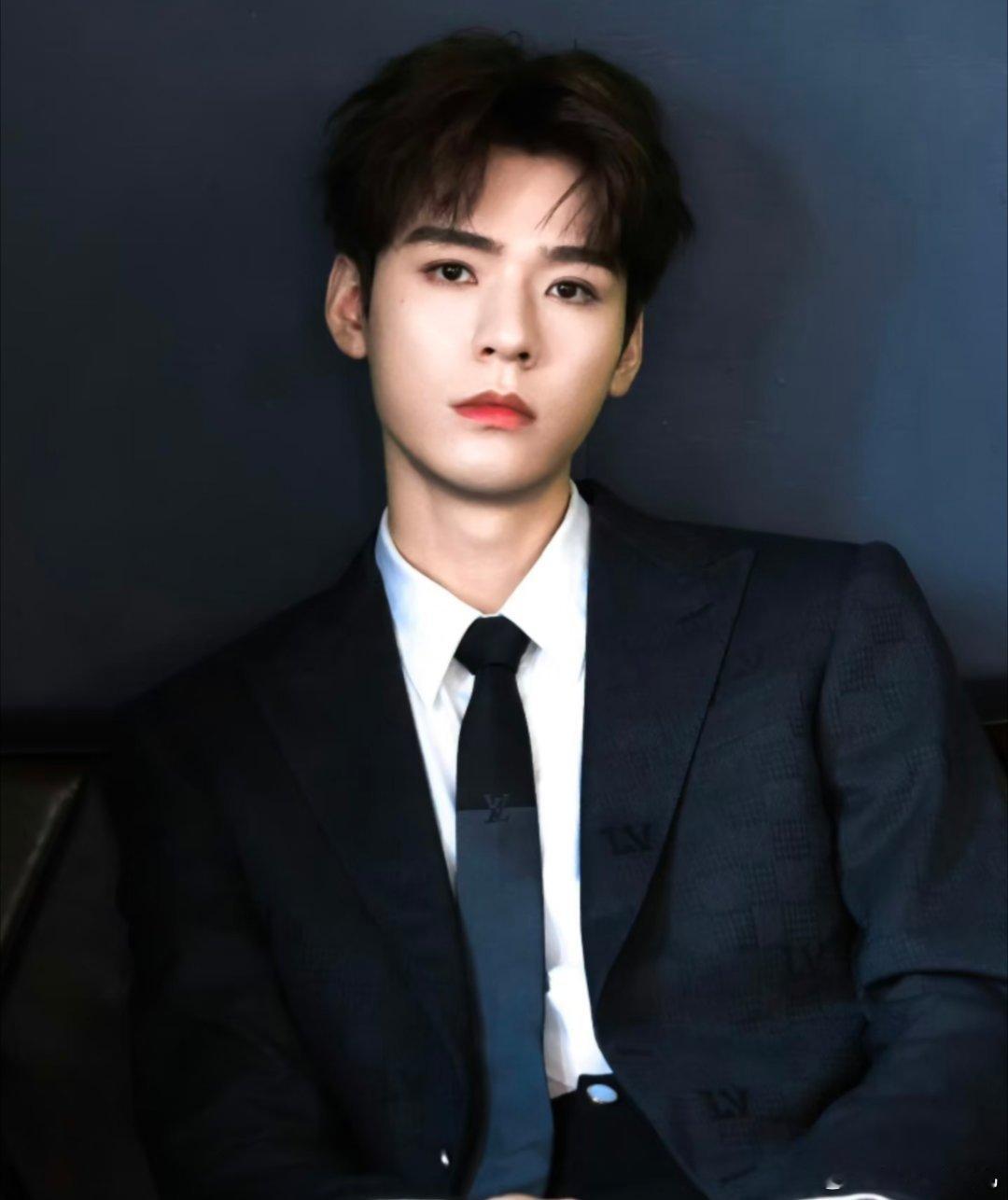 1、年底就剩不到一个月啦，四大平台的“剧王”之争基本定了调，不过到底哪部能成今年