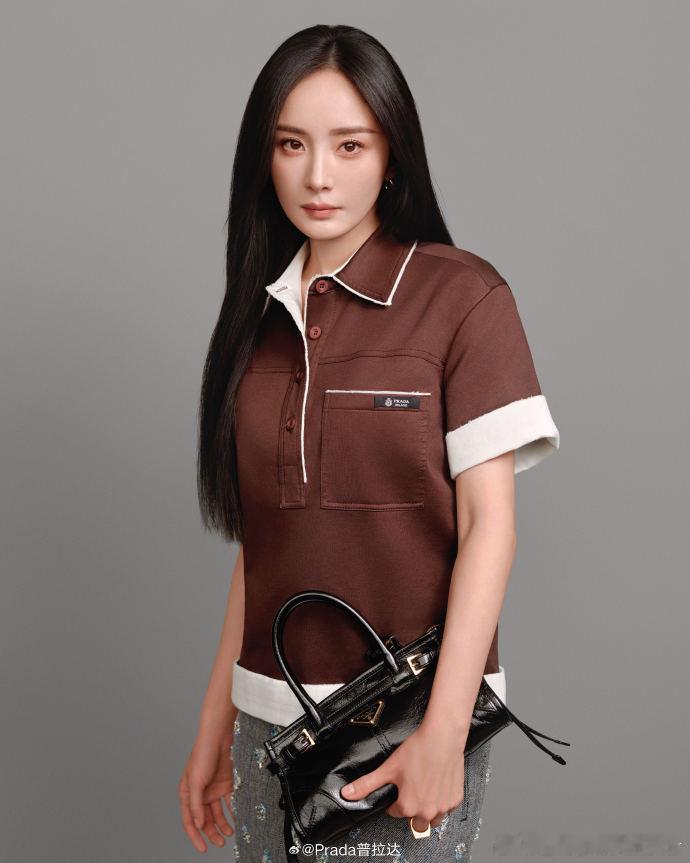 prada官宣杨幂代言人prada官宣代言人杨幂杨幂正式成为Prada代言人