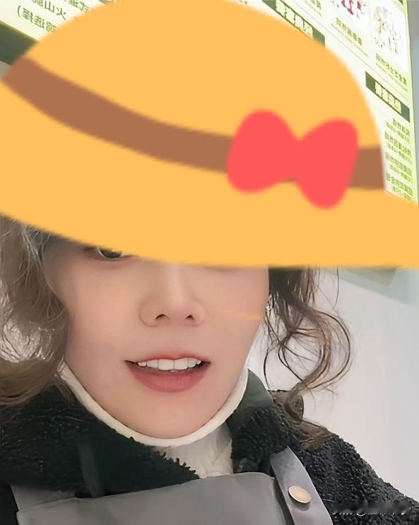 有网友关切地问小熊:是否有再婚的念头？一木是你心中的白马王子吧！小熊口无