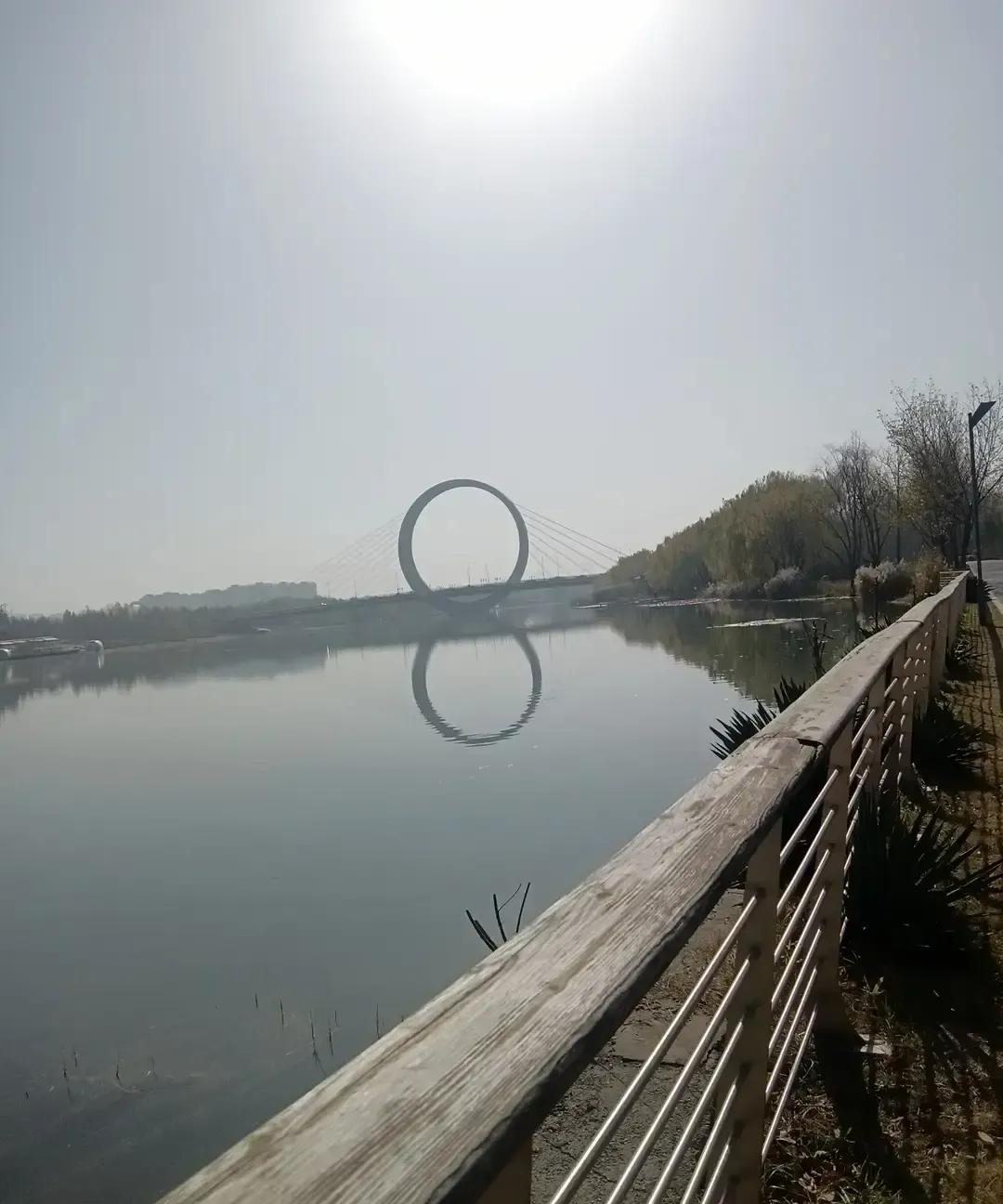 我老公把工资卡交给我后只留八百块零花，每天带饭上班，三年攒下九十七万。2025年