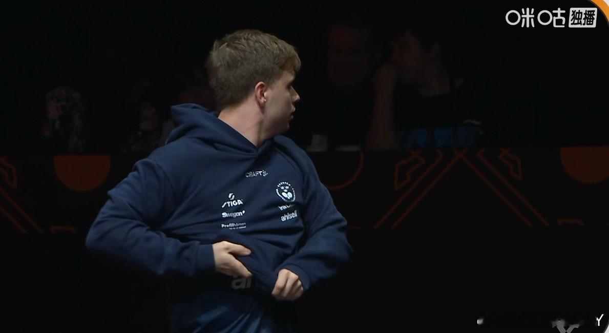 阿德捡到了呀纸盒打了7局呢我这60块钱看来还是挺值的