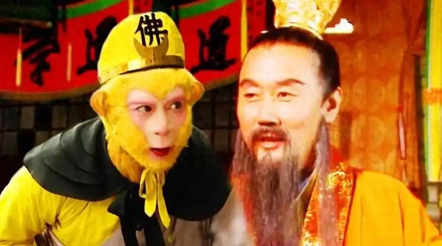 五庄观内，观音菩萨刚踏进门，镇元子便深深躬身行礼。这一幕让孙悟空都看愣了——要知