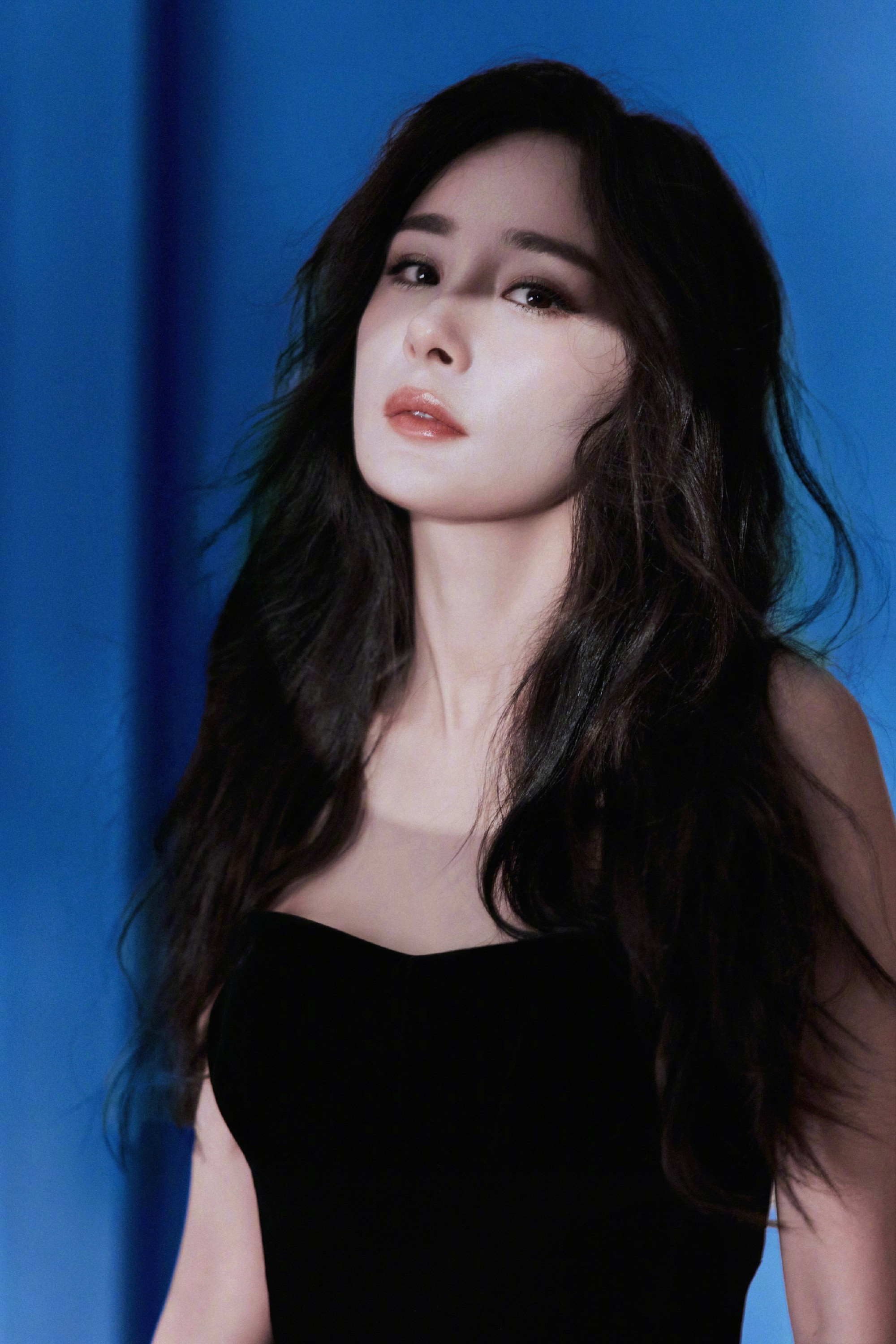 杨幂佩戴萧邦的女帝💎