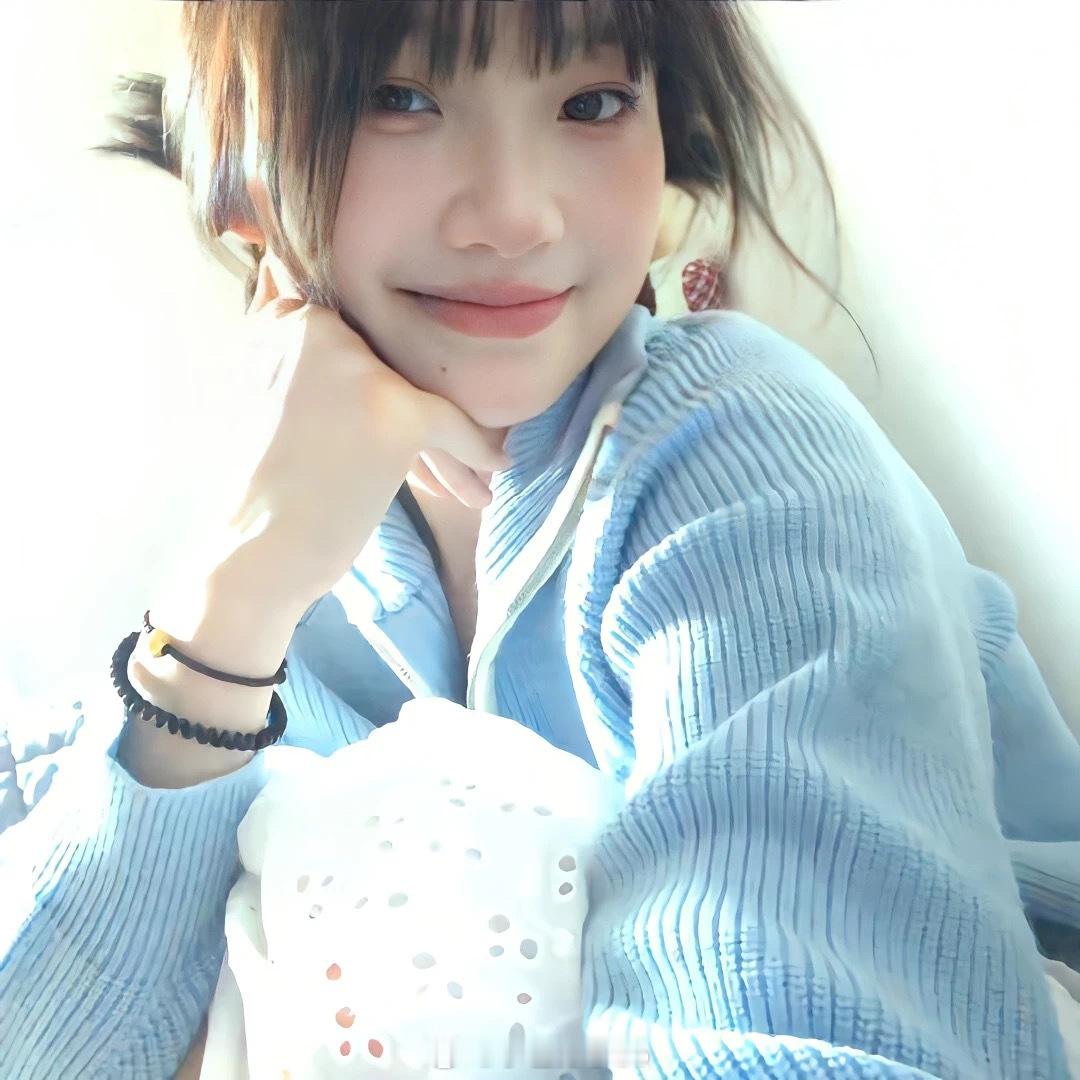 你的眼眸似大海头像纯欲头像​​​