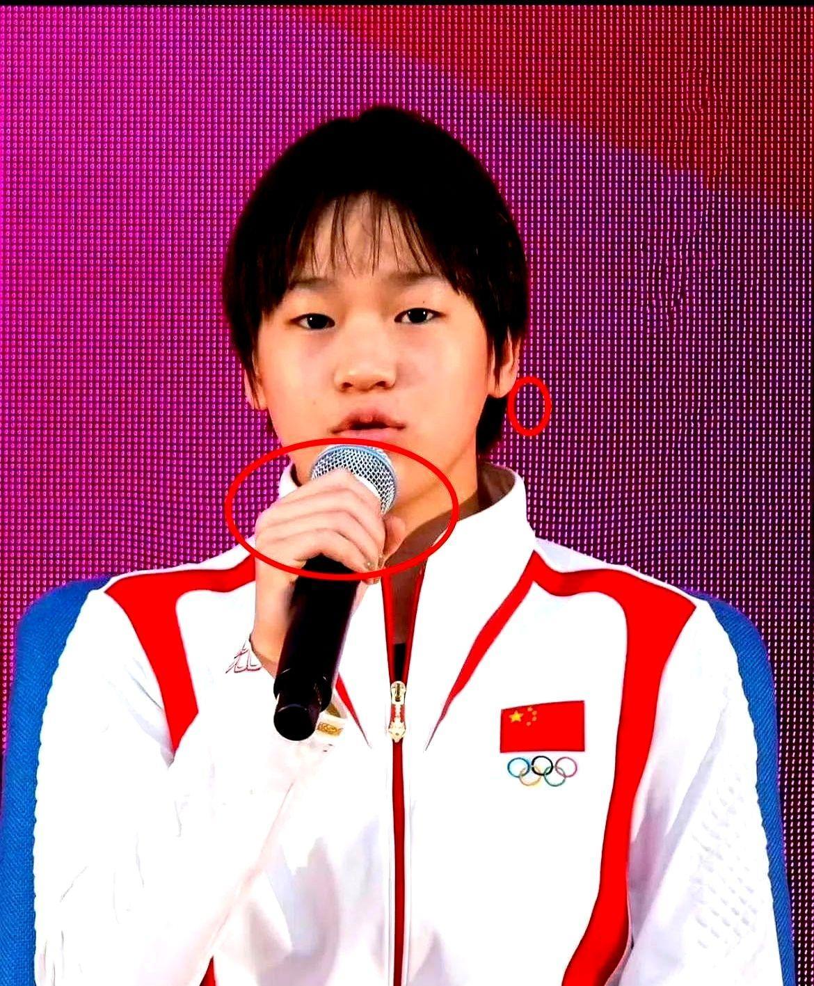全红婵摘银后续：央视发声澄清，教练袒露实情，本人回应令人心疼，网友质疑再次压分