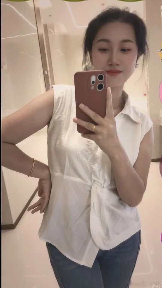 少妇超甜305自拍