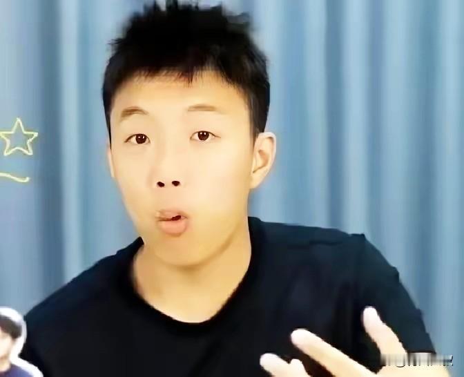 樊振东为什么轻松打赢贾哈？尹航解说真不一般，讲的通透！他说:樊振东在德甲打