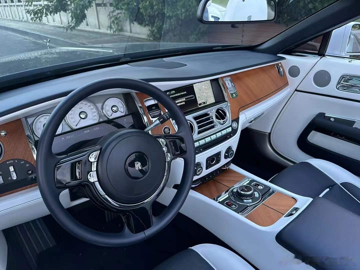 劳斯莱斯曜影车主传递、寻伯乐，让爱车，发光发热！18年落户9200km，配置满