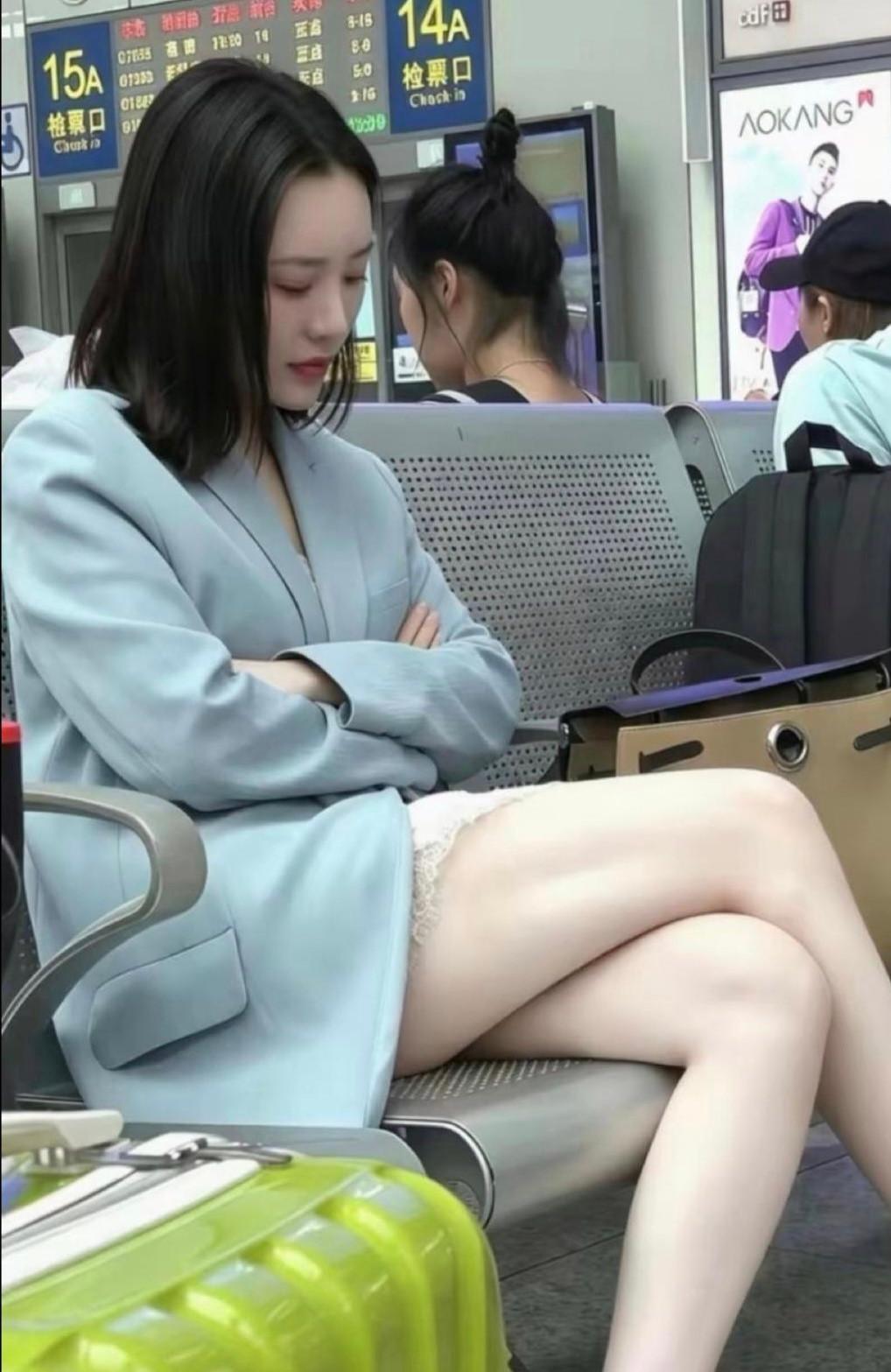 这样的白谁不想要一个~真心想带她去钓鱼[大笑]