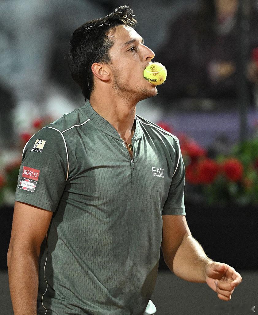 霍达尔拖入决胜盘！ATP1000罗马大师赛1/4决赛，霍达尔克服次盘0-3落后