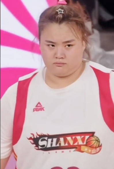 “大宝贝”刘禹彤，落选女篮国家队后，去美国训练，如今怎样了？去年大运会期间，