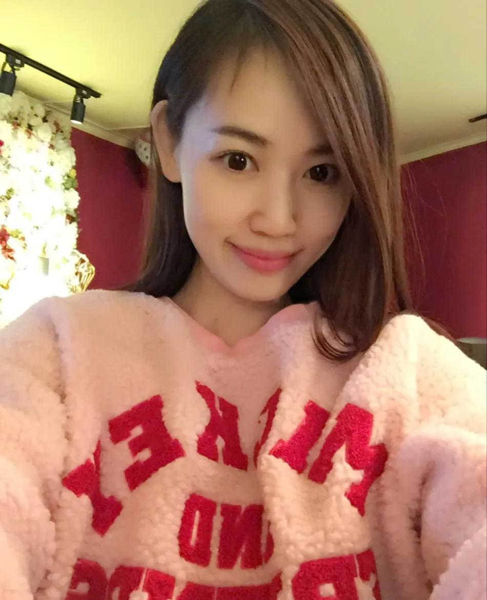 马蓉当年离婚的时候，她的父亲表示我们家蓉蓉长得漂亮，学历也高，就算离婚了，也能再