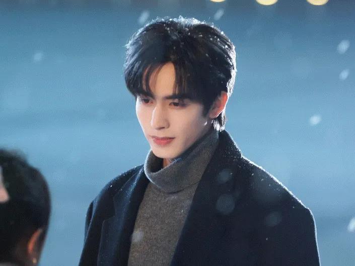 顾漫的男主绝对的天花板级别于途（杨洋饰演)航空事业的坚守者航天设计师