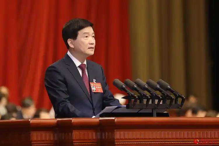 周末重磅反腐，北京市政协主席魏小东任上被查。魏小东最后一次现身公众视野，是在一周