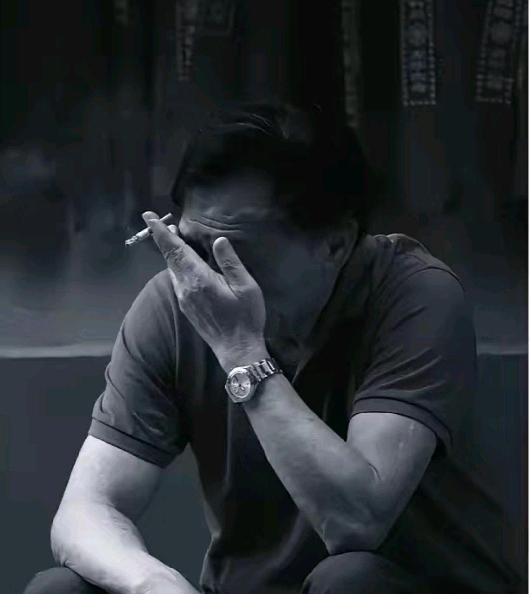  扎心真相！中年男人离婚后多数不回头，不是无情，是沉默里藏着3个原因48岁的