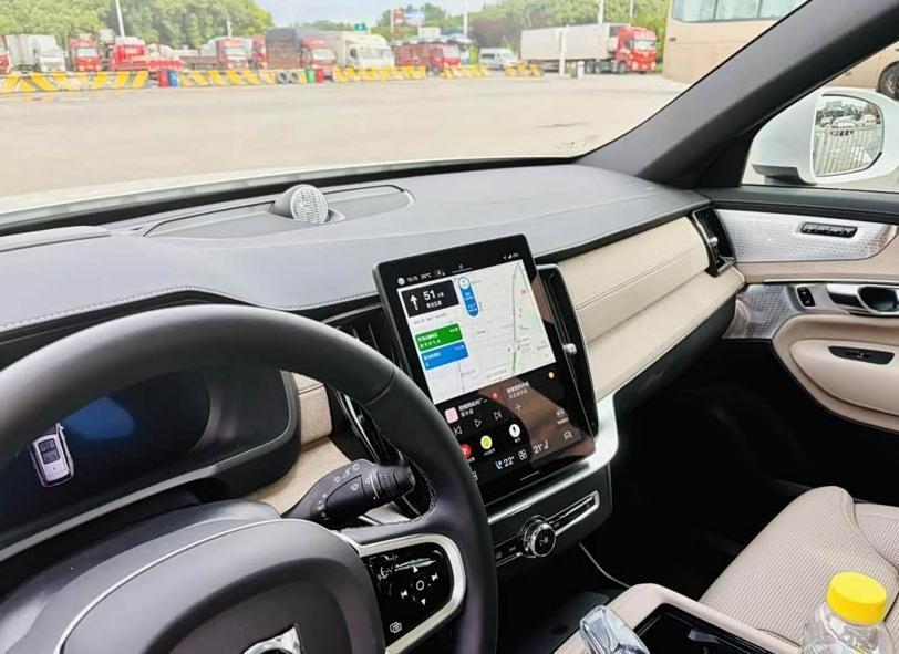 本以为买XC90是冲动，提车一周后悟了，用车体验可以给高分当决定增购一台