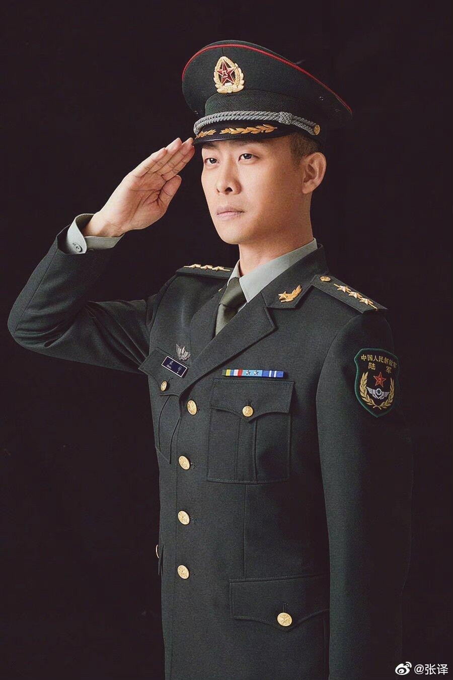 张译获得国家一级演员职称师兄最喜欢的实力派男演员！​​​