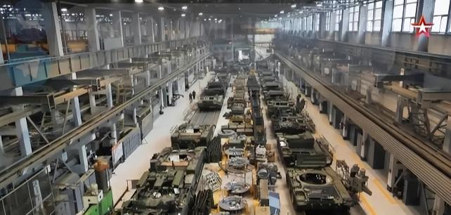 中国为什么不让三一重工造坦克？因为说白了，只要不打仗，这事就轮不着三一重工去干。