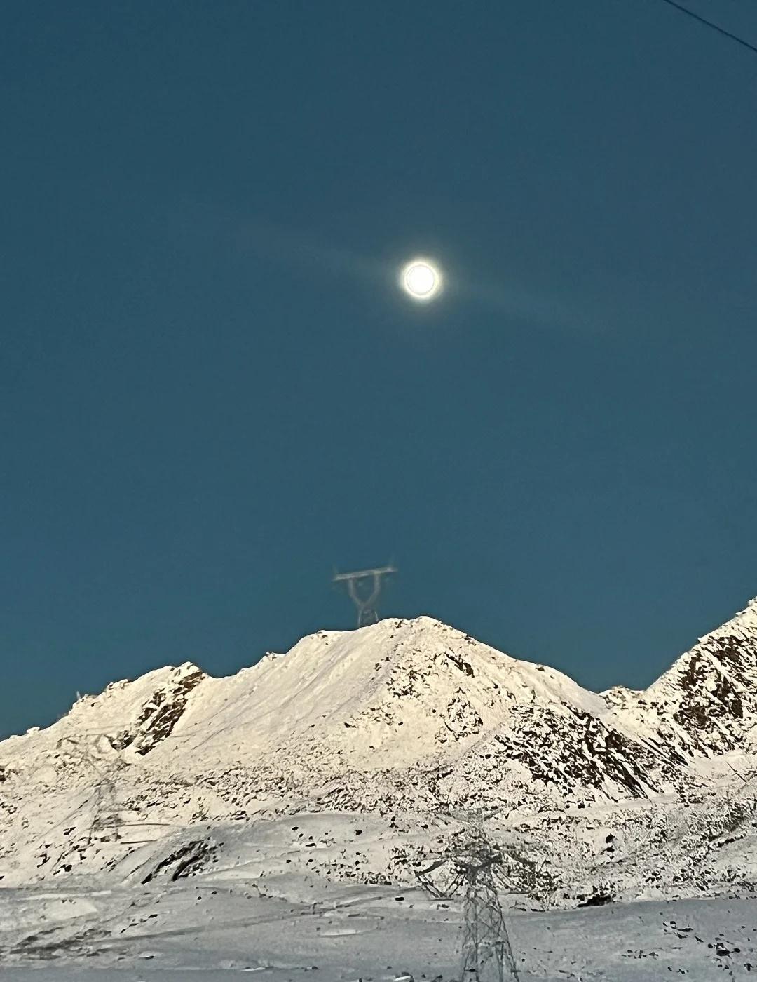 11.4号实况！！翻越折多山的超级大月亮🌙我们11.4号成都出发新都桥，走的