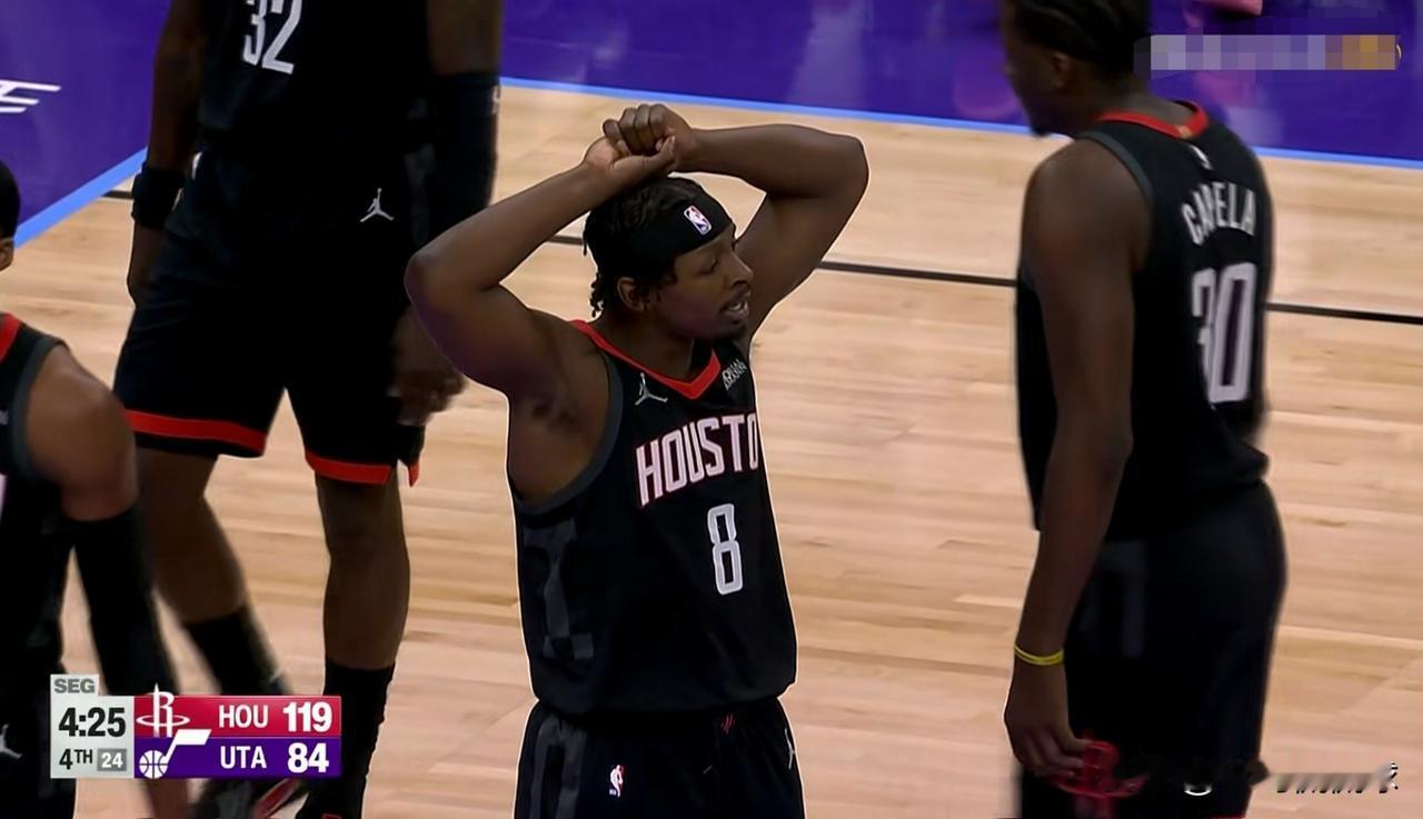 火箭老将泰特真是宝刀不老！今天火箭在客场以129：101大胜爵士，取得了一场酣畅