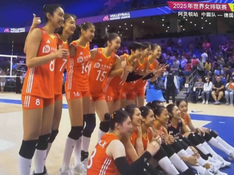赵勇的新女排vs蔡家军的变化1.新女排活力四射，众所周知，新女排平均年龄才