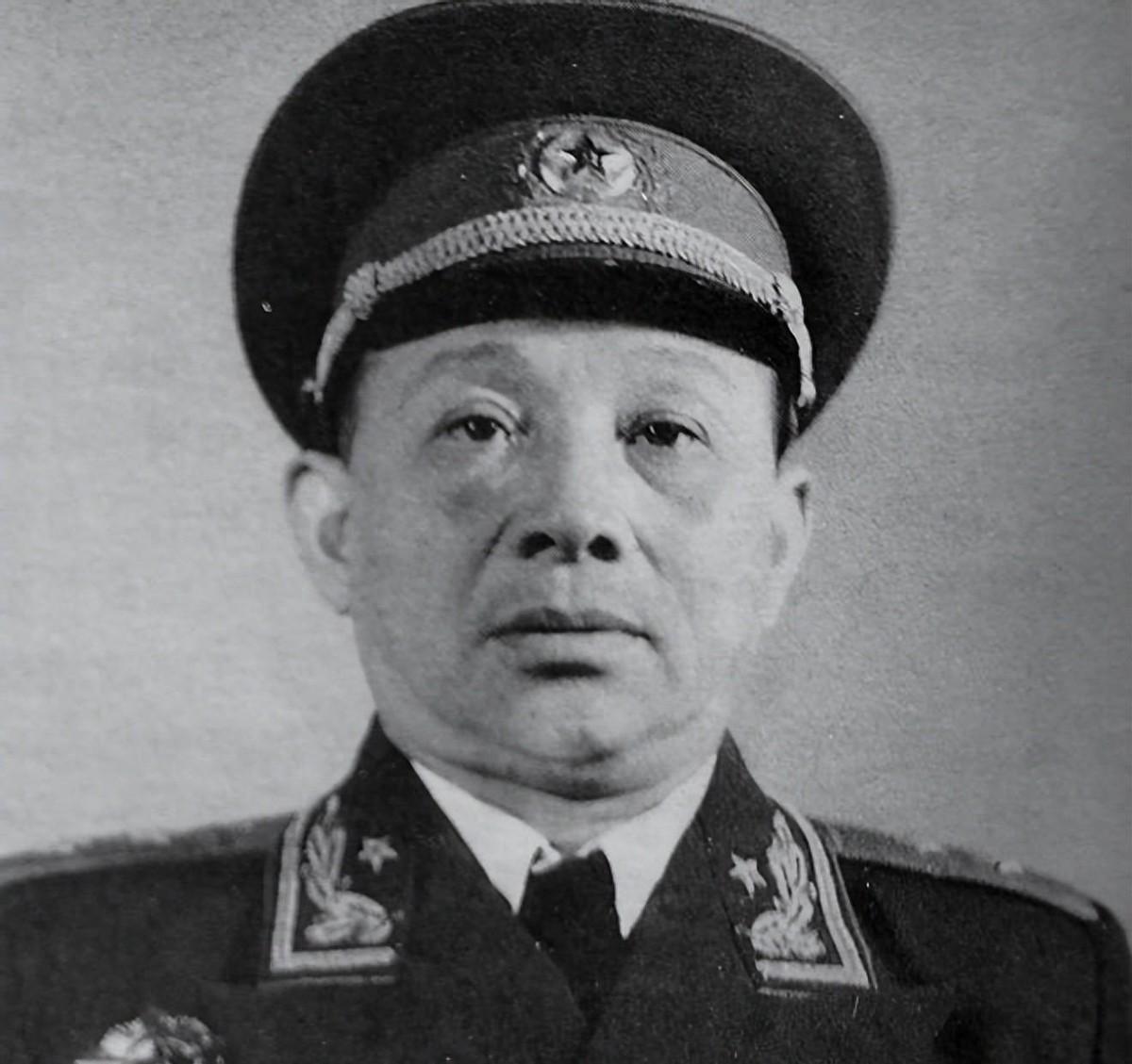 1972年周总理得知谭家述患病后，特别嘱托王震负责，全权处理谭家述相关事务19