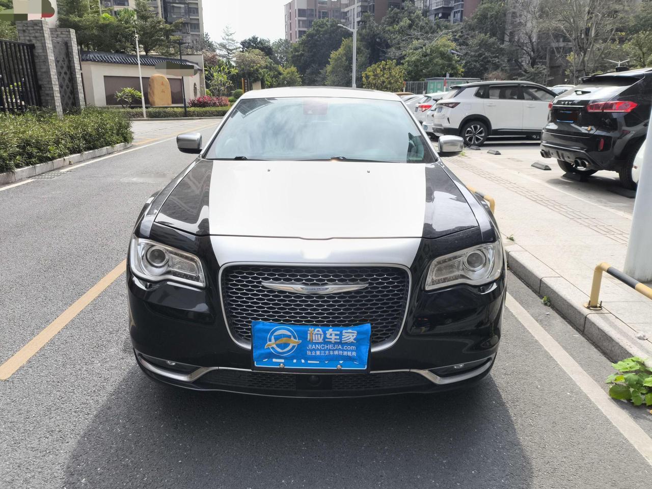 外观大气，内饰舒适，动力强劲，40万的售价，为什么被叫作“伪豪车”？前两天验了