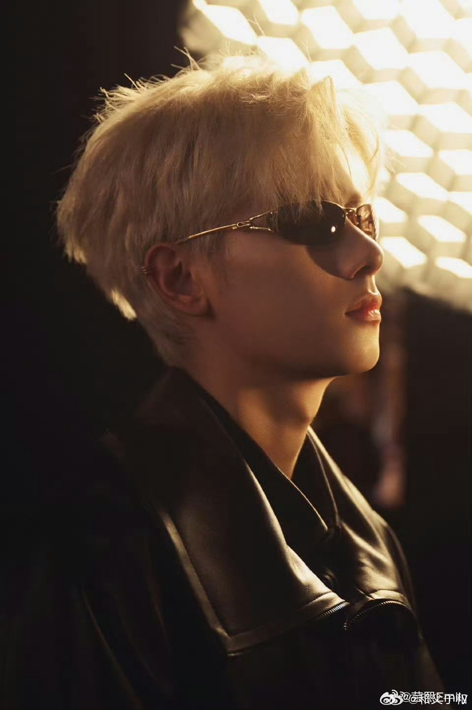 胡先煦站姐发了郝富申王安宇内娱愚人节第一枪居然被站姐打响了！胡先煦站姐连发郝富申