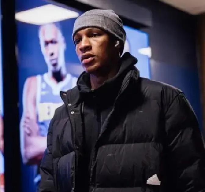 别再叫他“小杜兰特”了。火箭队正在密谋把他变成另一个人。杜兰特亲口说