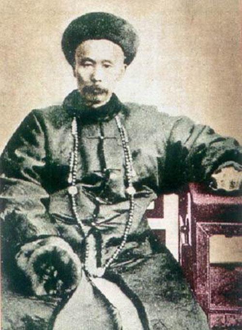 离了大谱！左宗棠断粮断饷，把军队扔在西北荒漠，竟然下令：全军原地娶妻生子？！李鸿