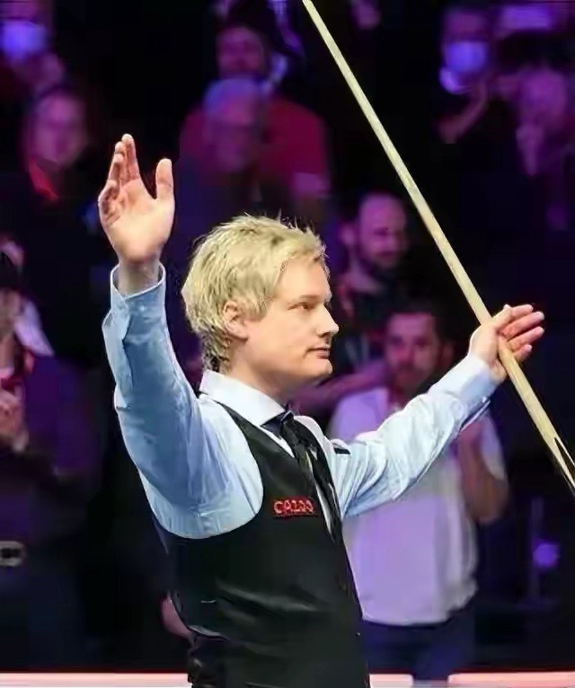 斯诺克英锦赛最新战报北京时间12月3日，刚刚结束一场2025世界斯诺克英锦赛1/