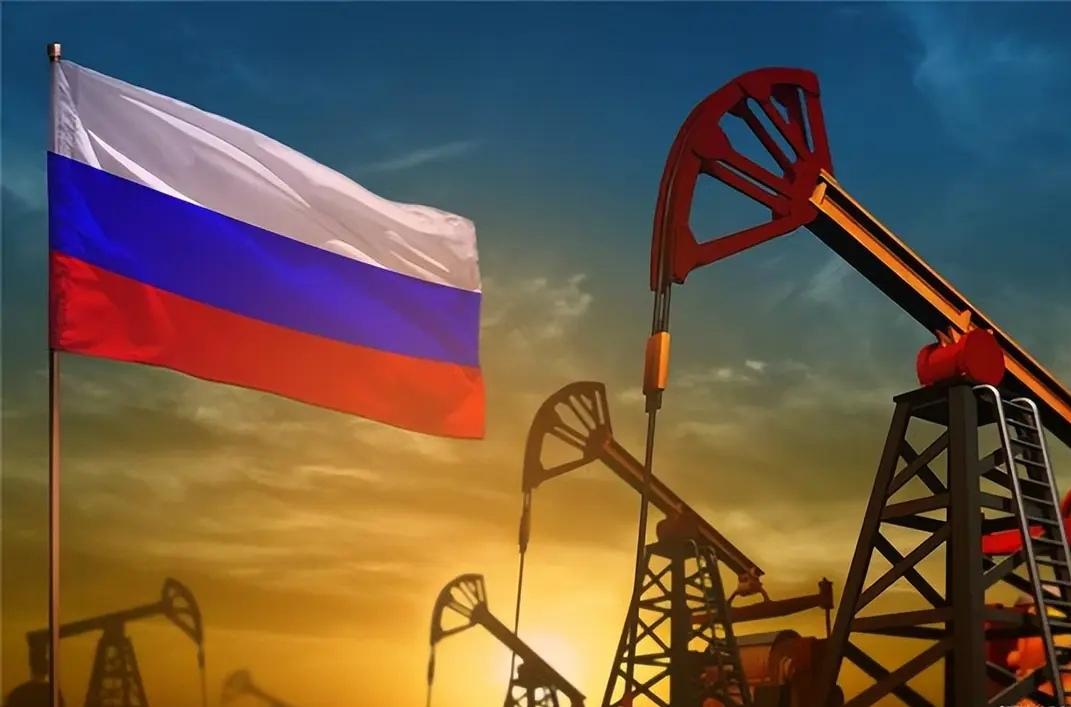 印度不买俄油，俄方急了狂降价！不是给中国让利，是真没辙了2月5日消息显示，俄