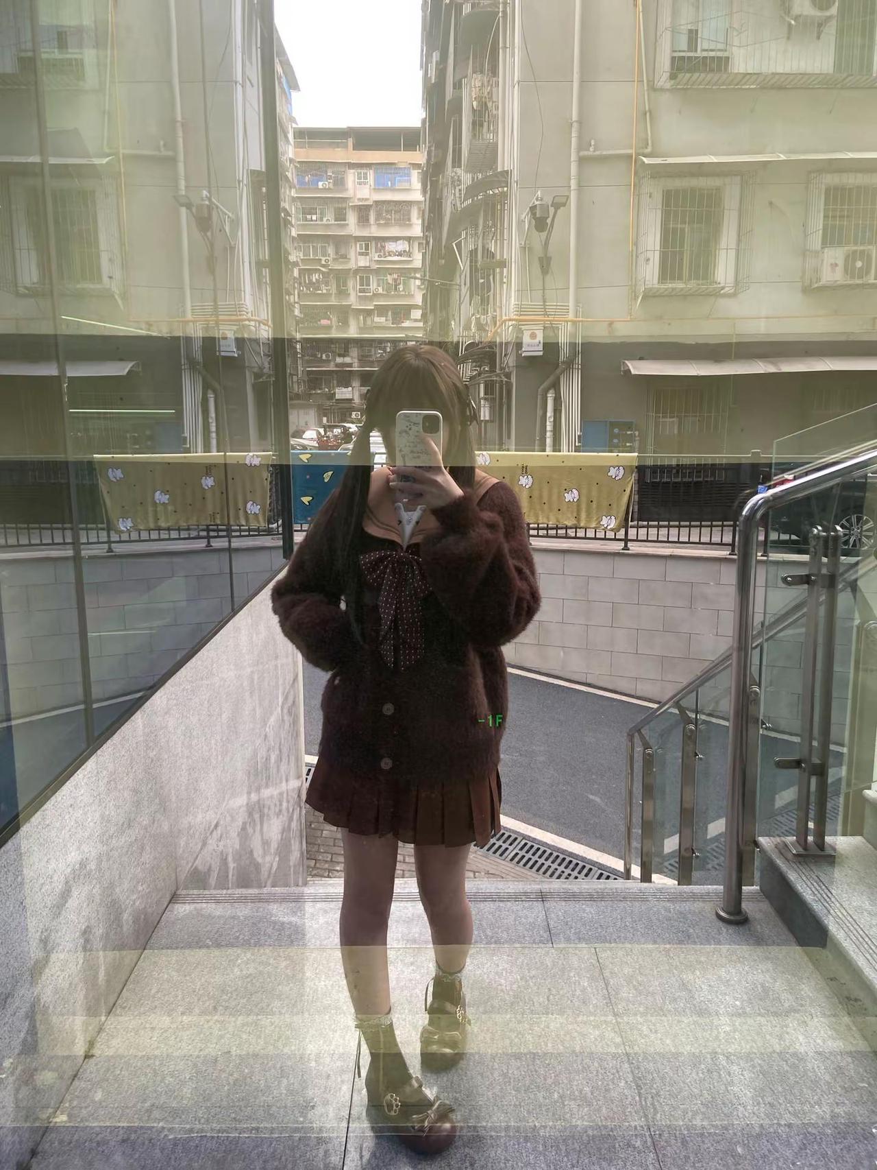 如果有人问你喜欢的宝宝是谁可以说是我这个锅我背了(๑‾ꇴ‾๑)