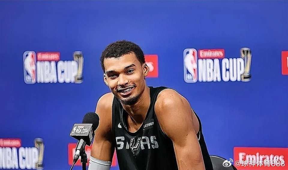 据ESPN薪资专家BobbyMarks报道，马刺将在今年7月7日开启的续约窗口