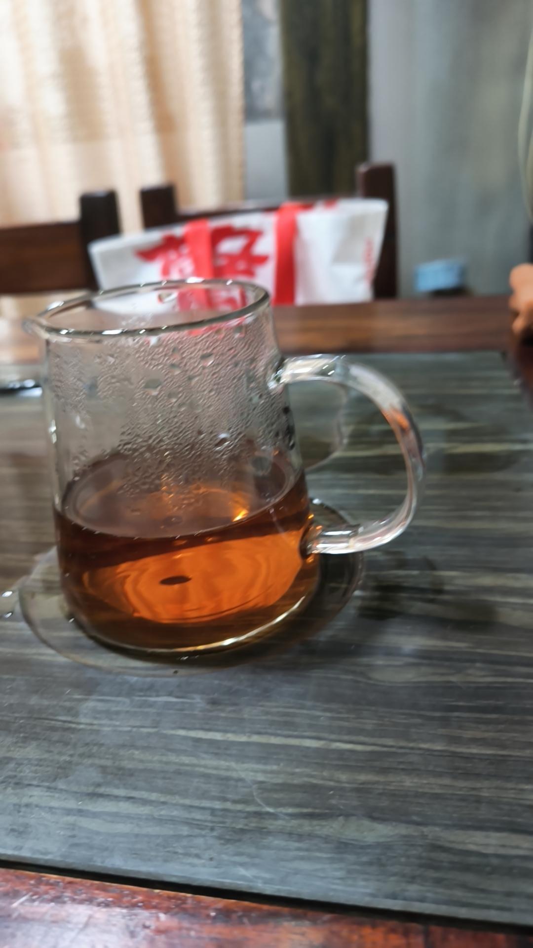 班主任疲惫的根源：缺失的班级自治管理体系在中小学教育工作中，班主任是最辛苦