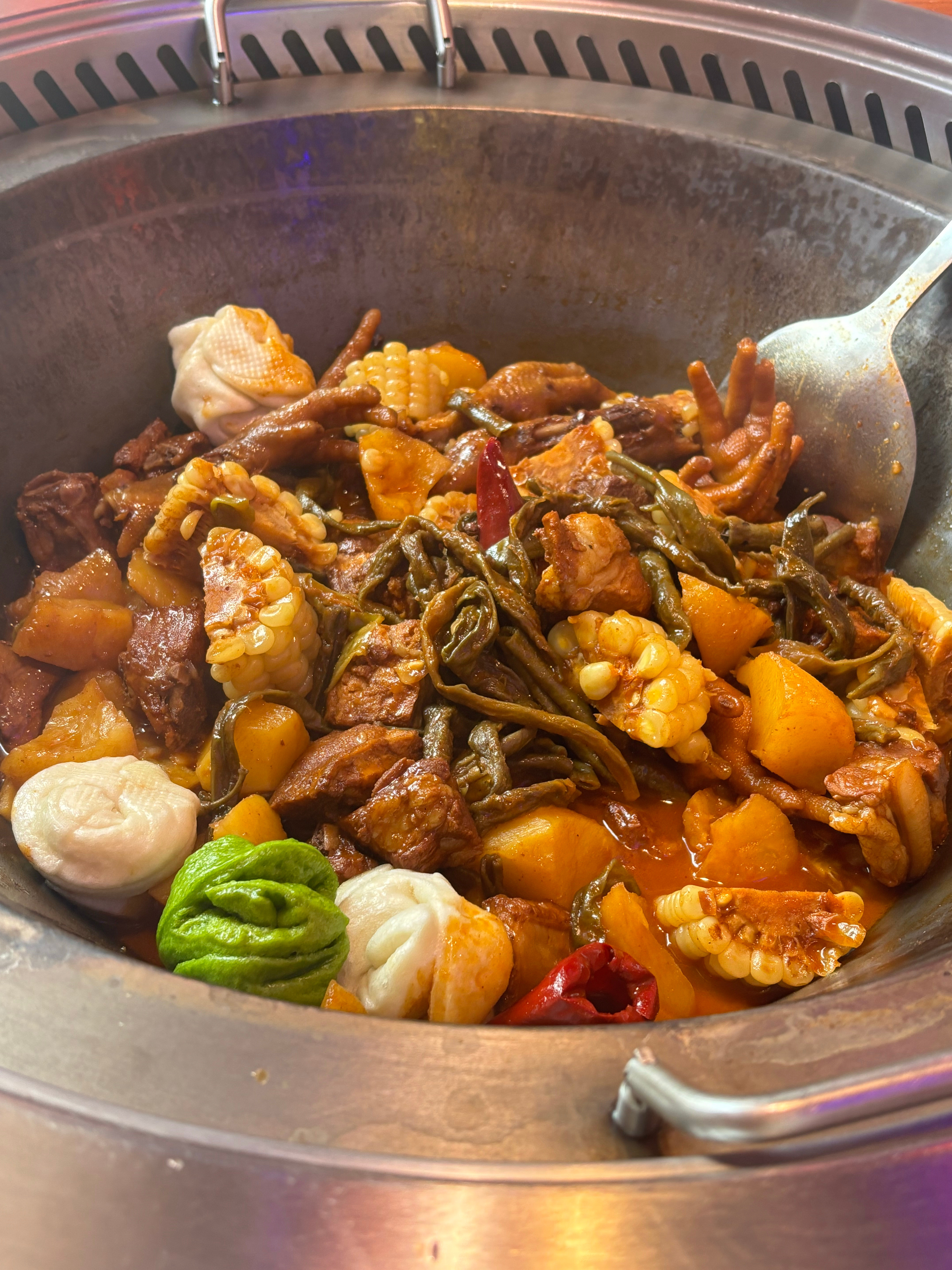 今天吃了铁锅炖排骨太好吃了