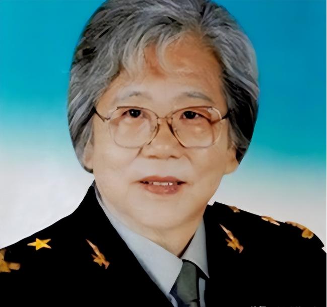 1978年，彭德怀追悼会上，彭老侄女彭钢听到悼词后，提出了2个要求。 197