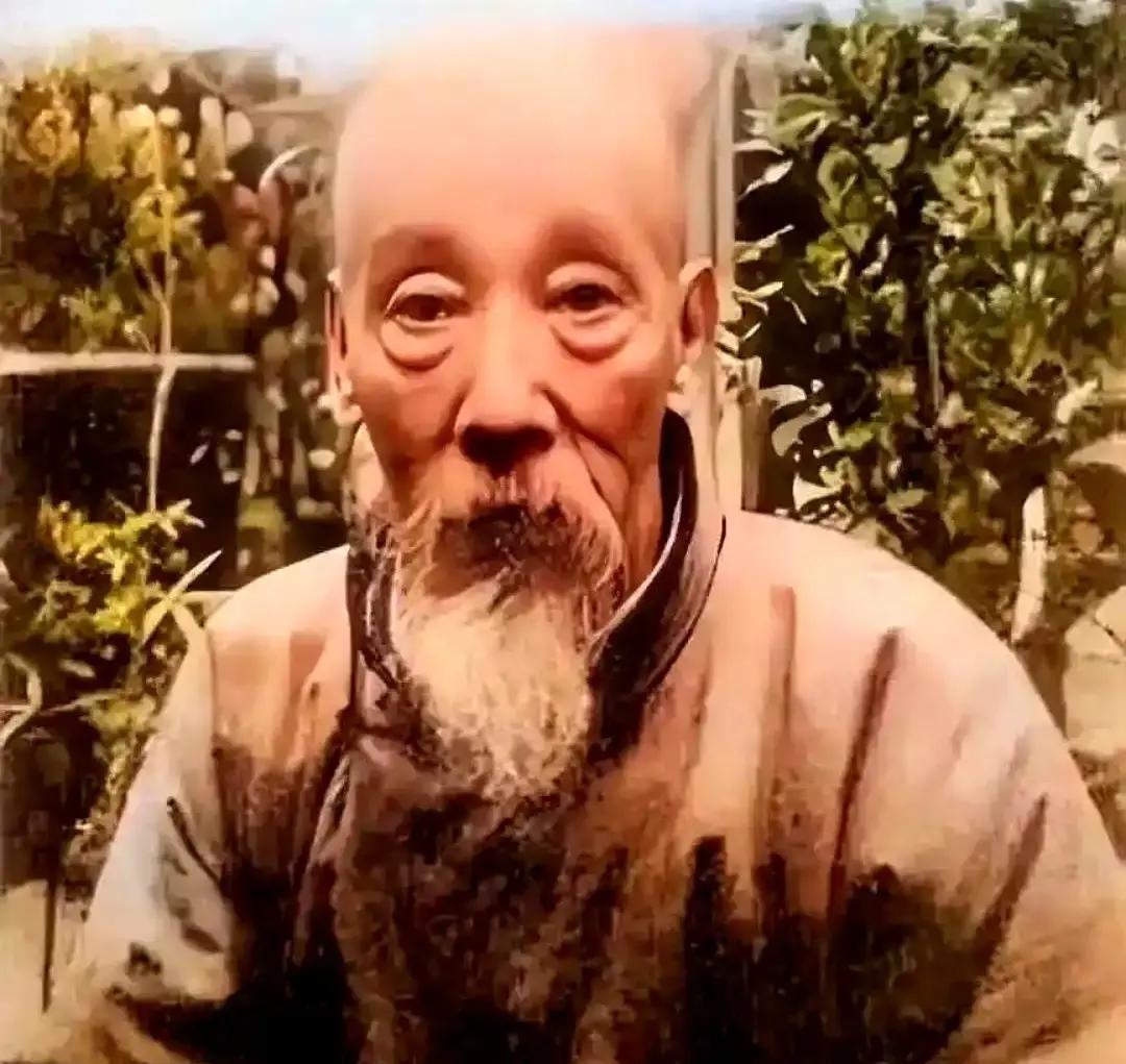 《大宅门》杨九红原型，竟是个女镖师。导演郭宝昌，改了剧本。为了抬高养母，把青