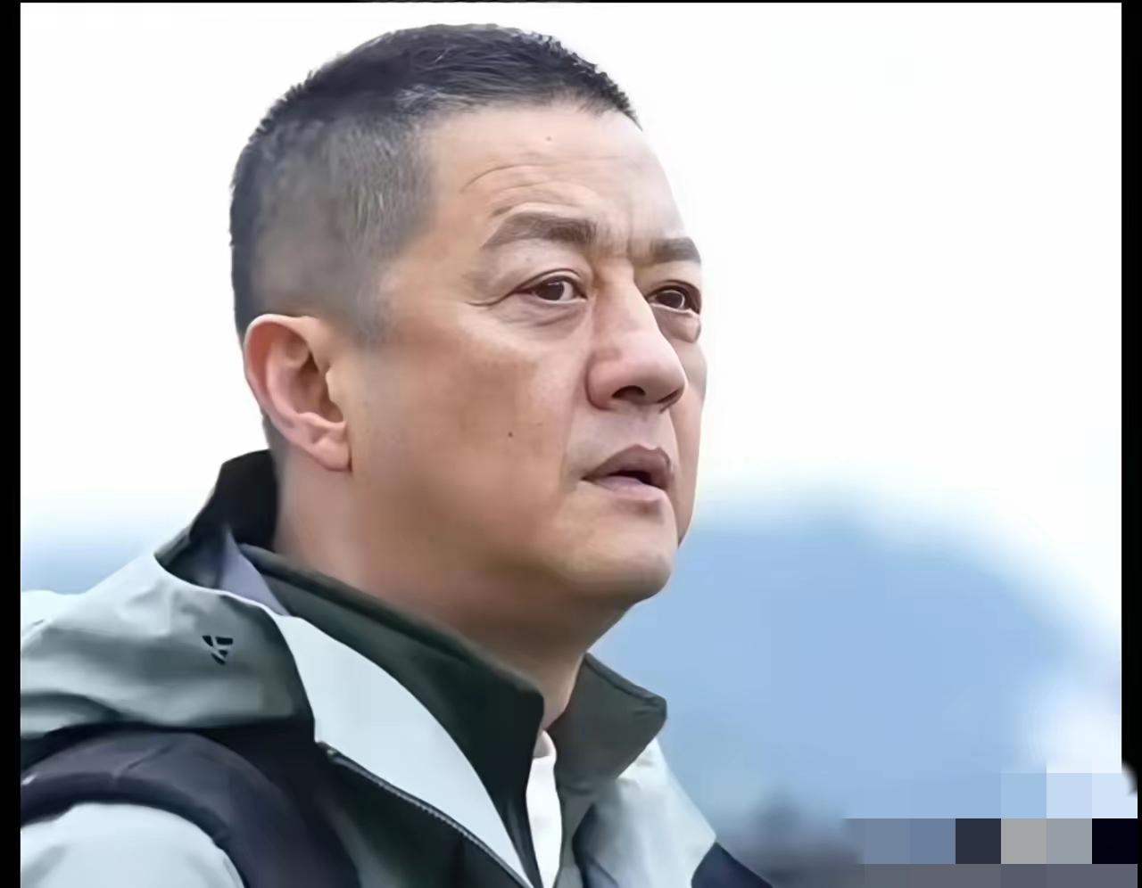 一位曾在嫣然天使医院接受手术的母子站出来发声，揭开了嫣然天使医院的现状。孩子