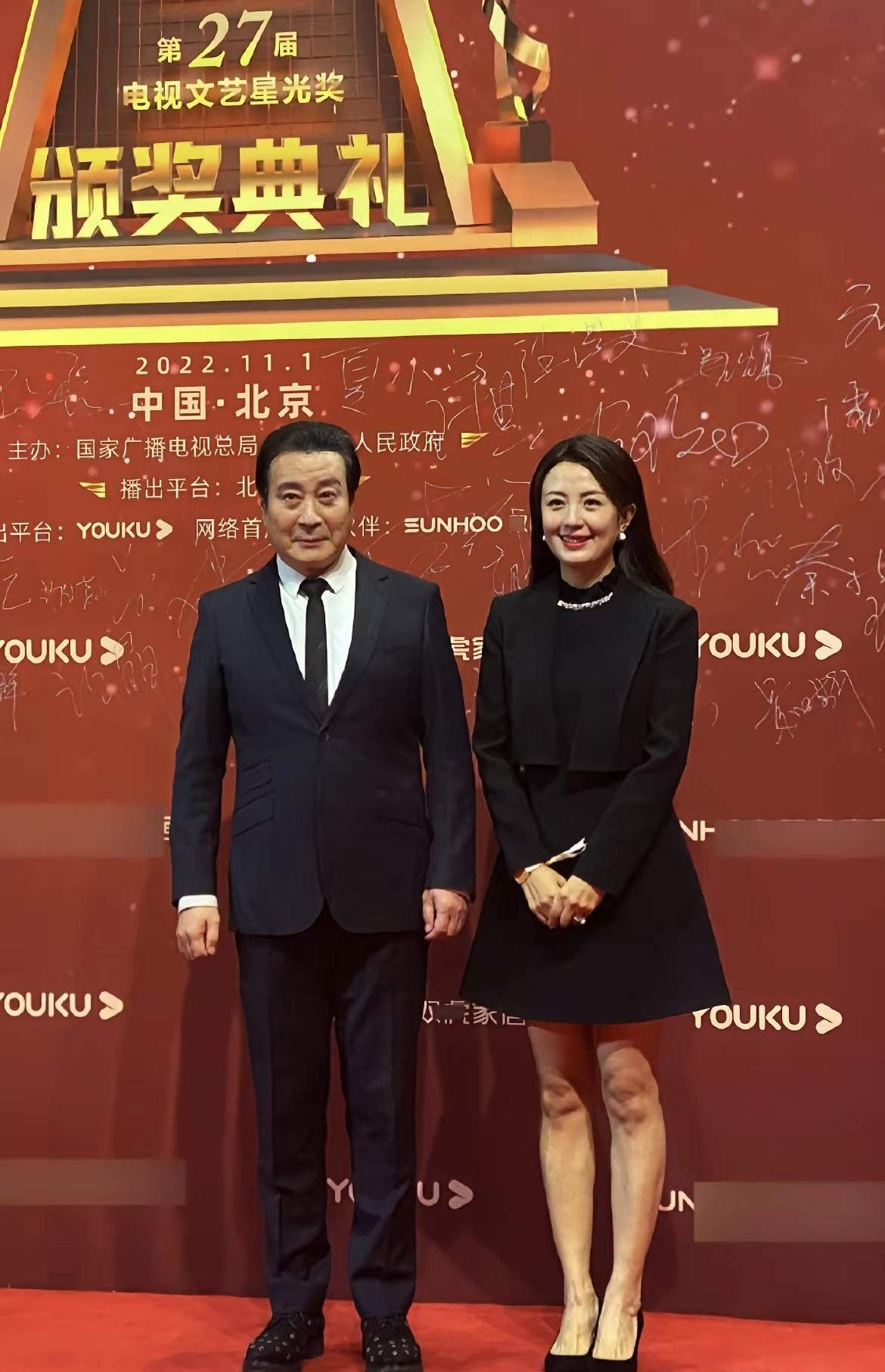 男演员有点眼熟，一时又想不起来叫啥名字？友友们知道他是谁不？烦劳指点。