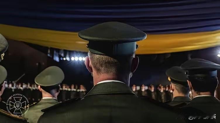 8月7日，乌克兰网络上热议一个话题：高傲的敖德萨人又出笑话了，征兵中心人员竟然