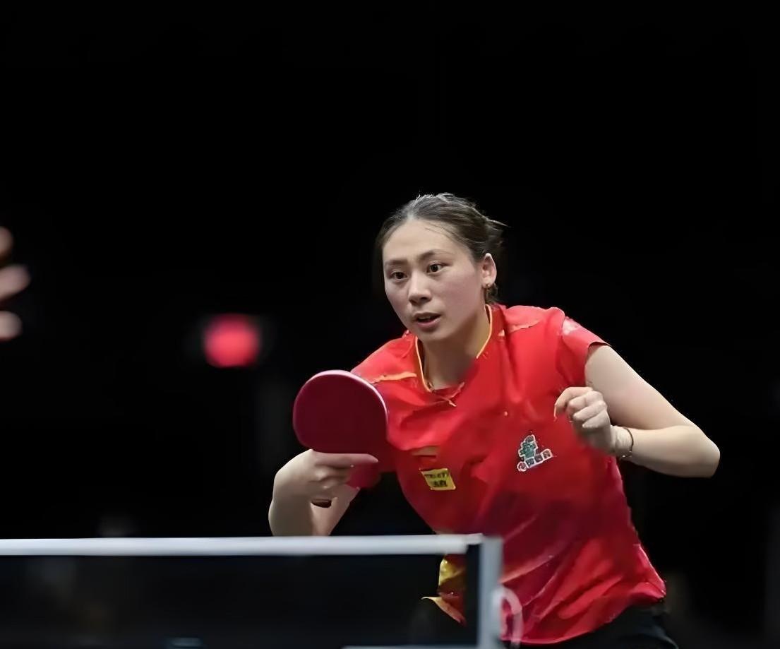 没人发现吗陈熠输球原因很明显不是心态不好，而是她和韩莹打的时候，她看不清