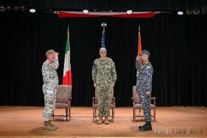 ⚓️🇧🇭🇺🇸🇮🇹🇮🇳2026年2月11日，在巴林麦纳麦海军支援活