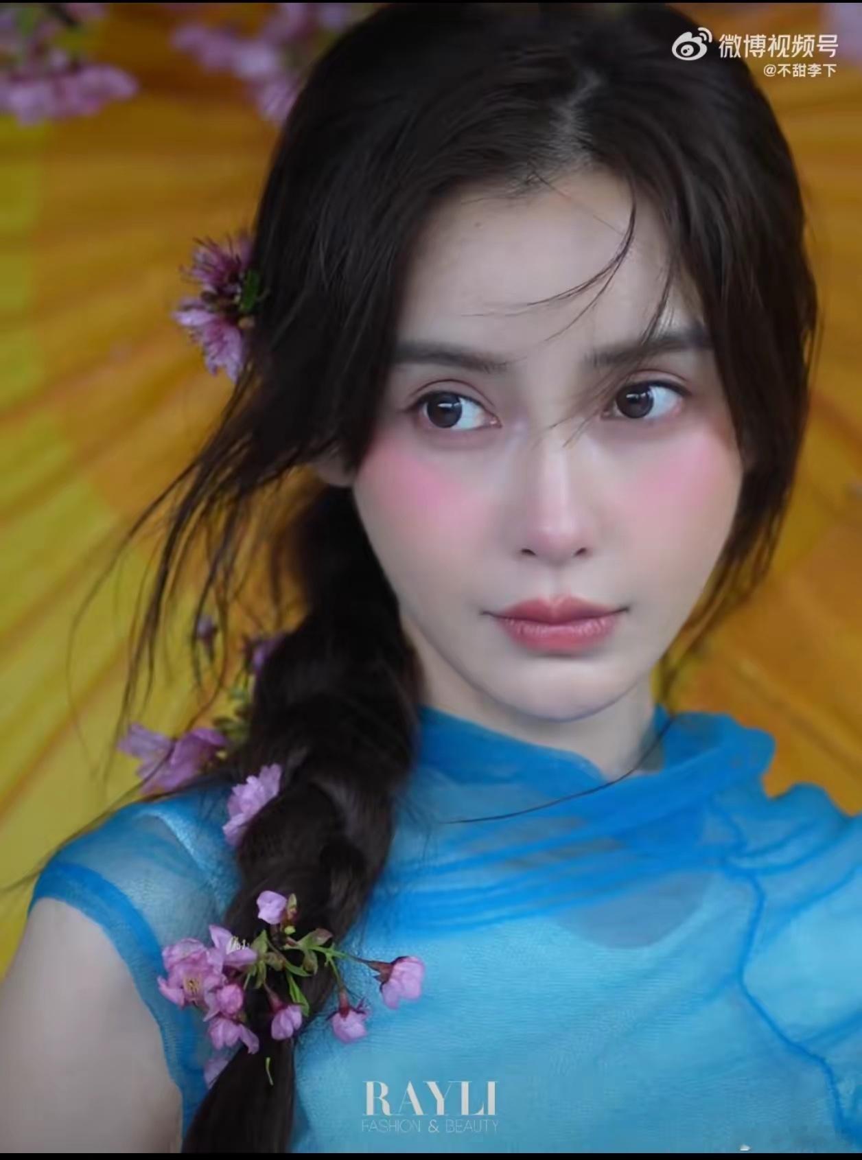 资本真的很现实，杨颖有这么多粉丝，居然就没戏拍也没综艺了。虽然她参加过疯马秀，但