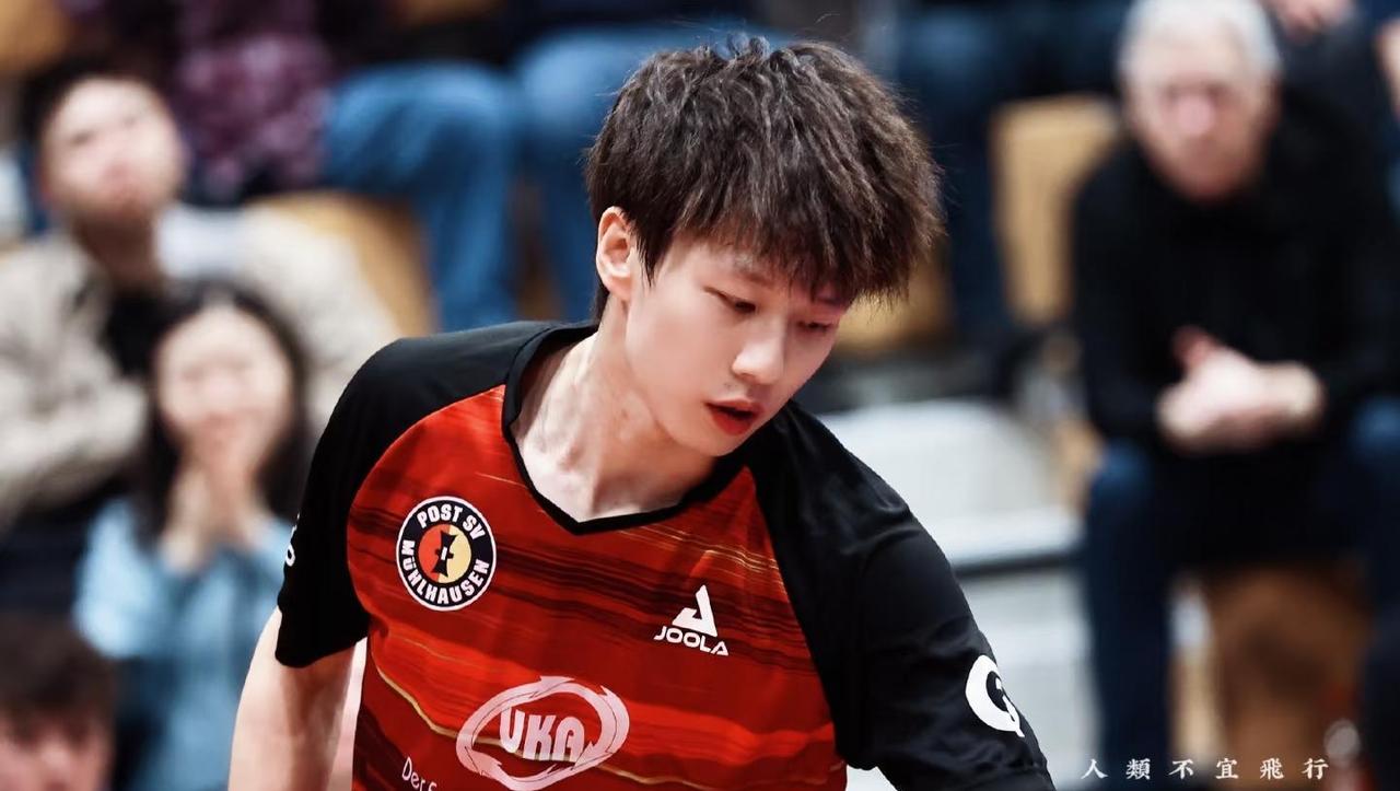 刚在球迷群里看到这事，心里一沉：林高远这趟欧冠真的挺让人揪心。千里迢迢过去，结