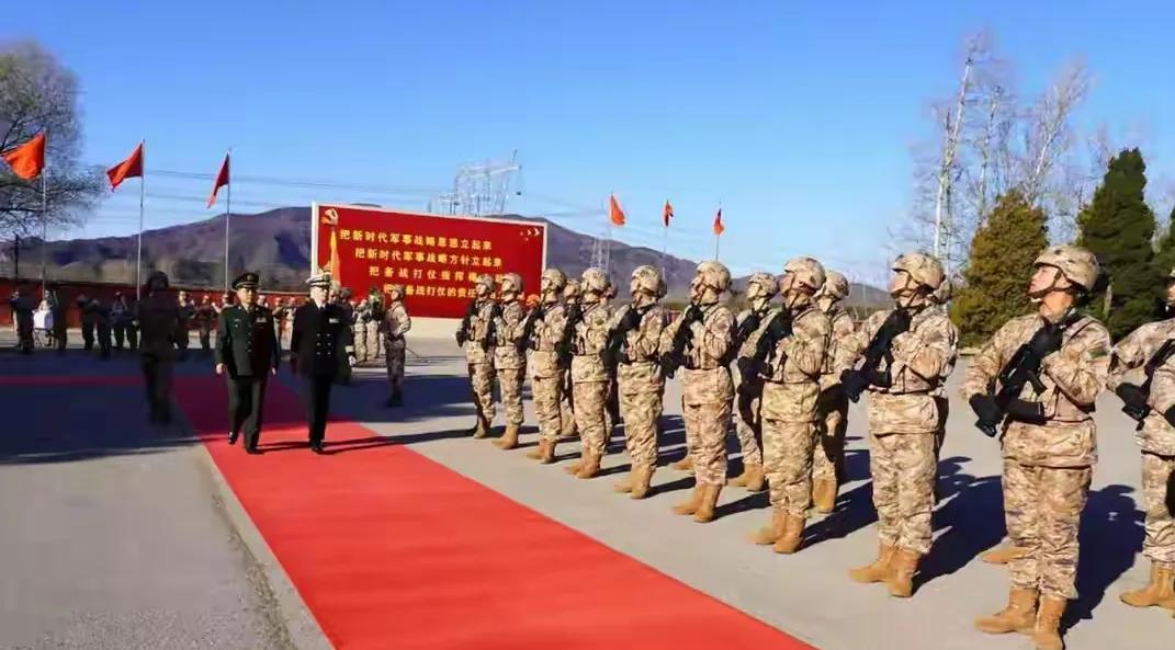 最近中日防务圈可热闹了！日本自卫队10名校官组团来北京