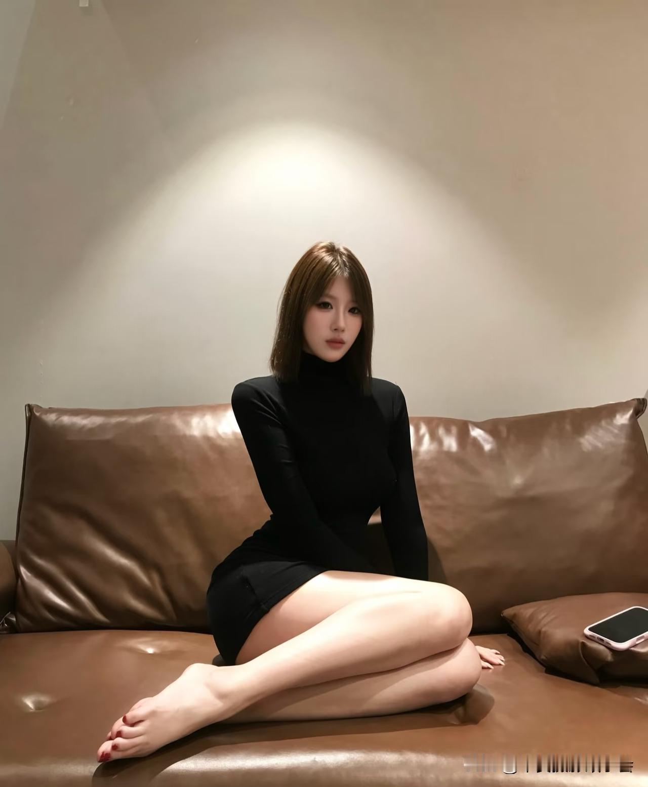 怎样赞美穿一身黑色漂亮的女人